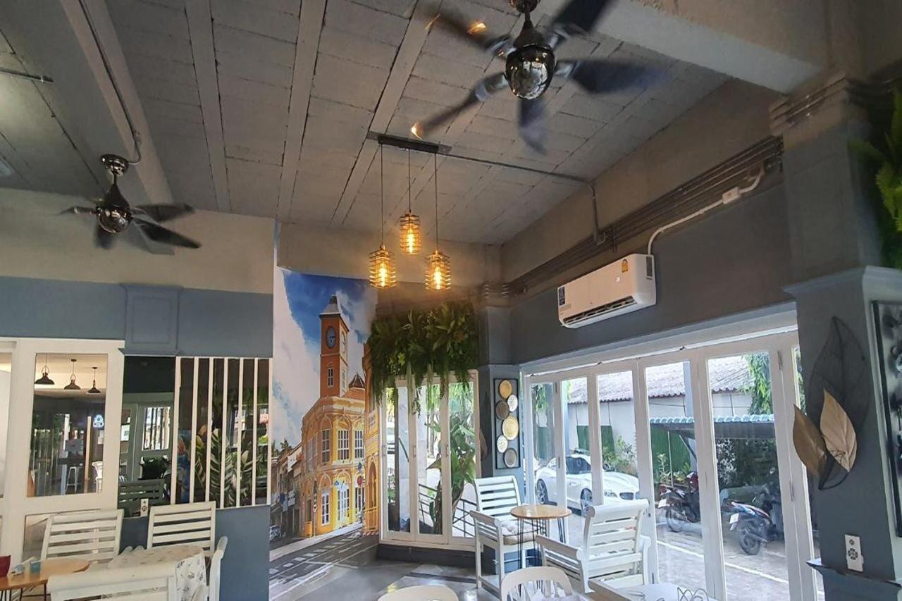 มโนราห์ Hotel Phuket ภายนอก รูปภาพ